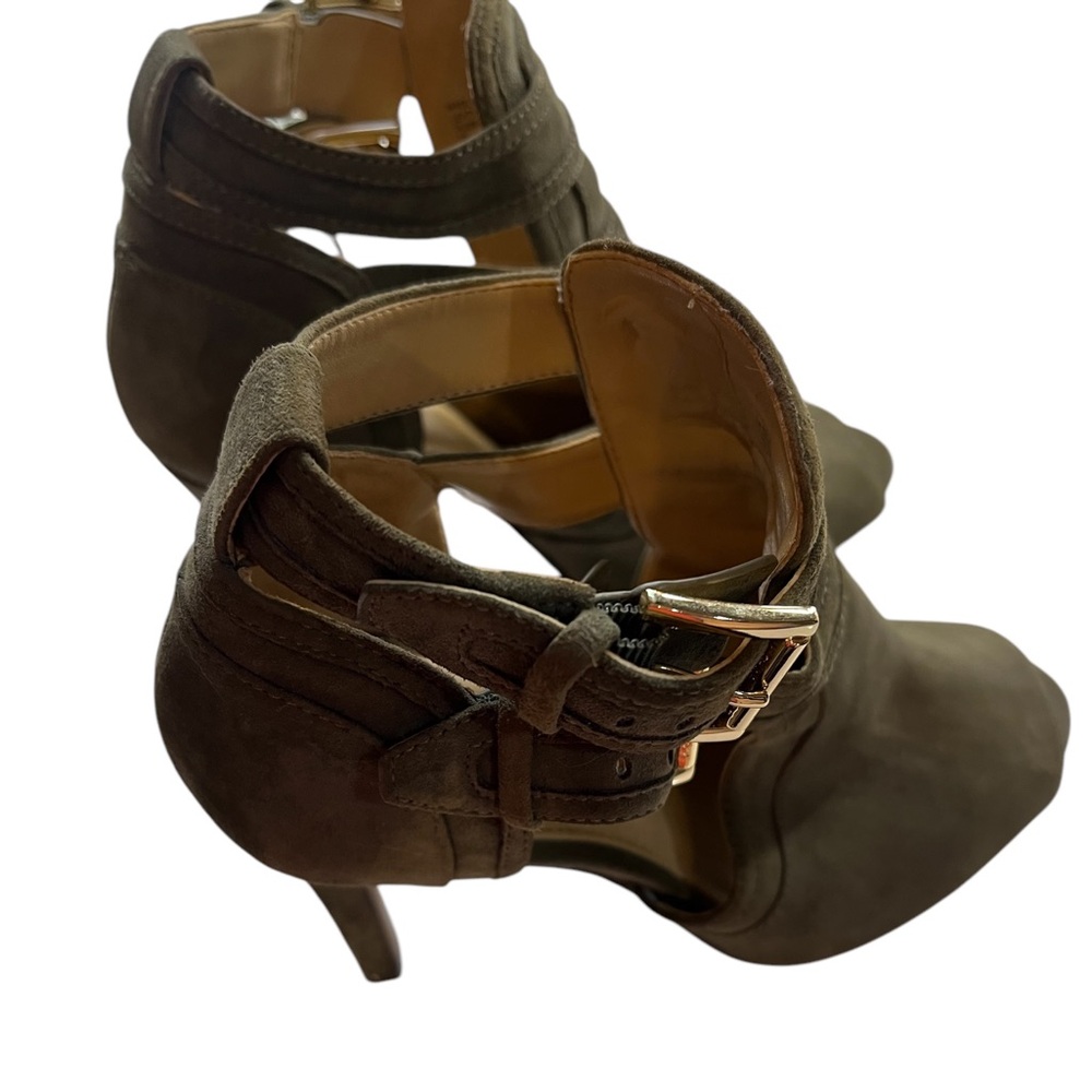Micheal Kors Olive green Peep-Toe 4 inch Heels, Ankle straps, Size 7 - Picture 4 of 13